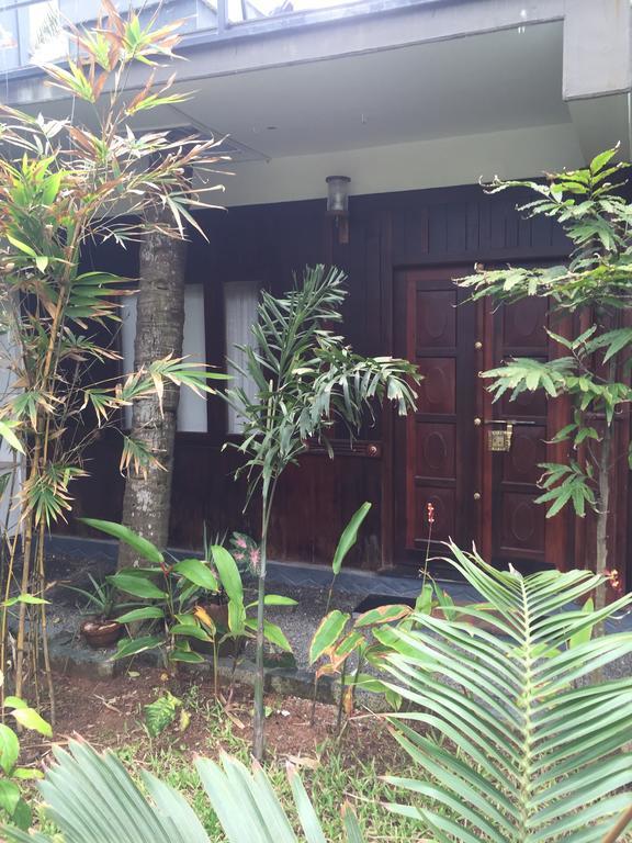 Hotel 36 Palms Boutique Retreat Cherai Beach Esterno foto